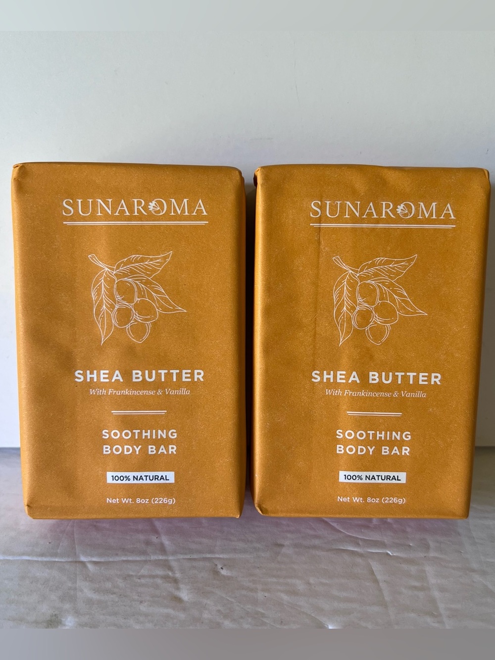 NIP Sunaroma 2 8 oz Shea Butter with Frankincense & Vanilla Soothing Body Soap